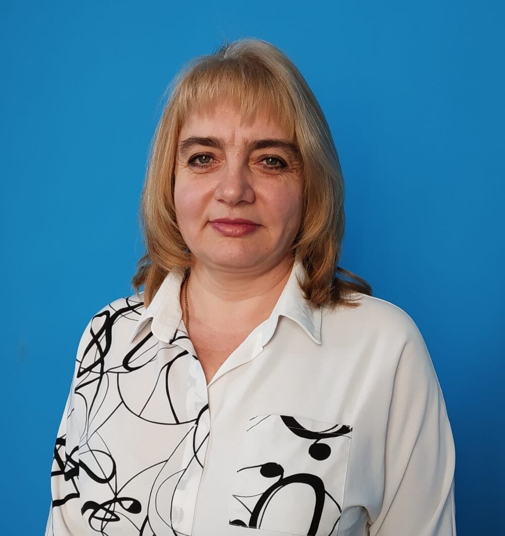 Терехова Юлия Николаевна, старший инспектор отдела по образованию администрации Репьёвского муниципального района Воронежской области.